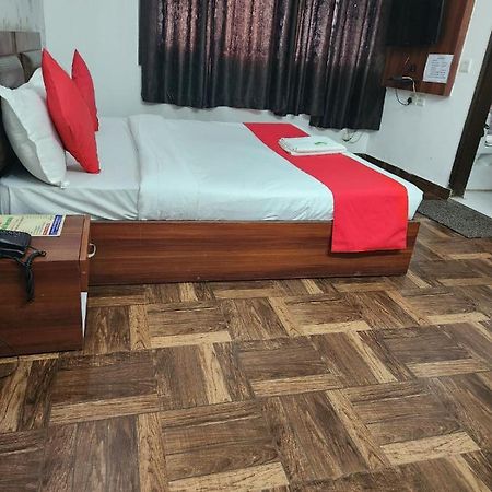 ניו דלהי Hotel Cozy Cave Near Igi Airport Delhi מראה חיצוני תמונה