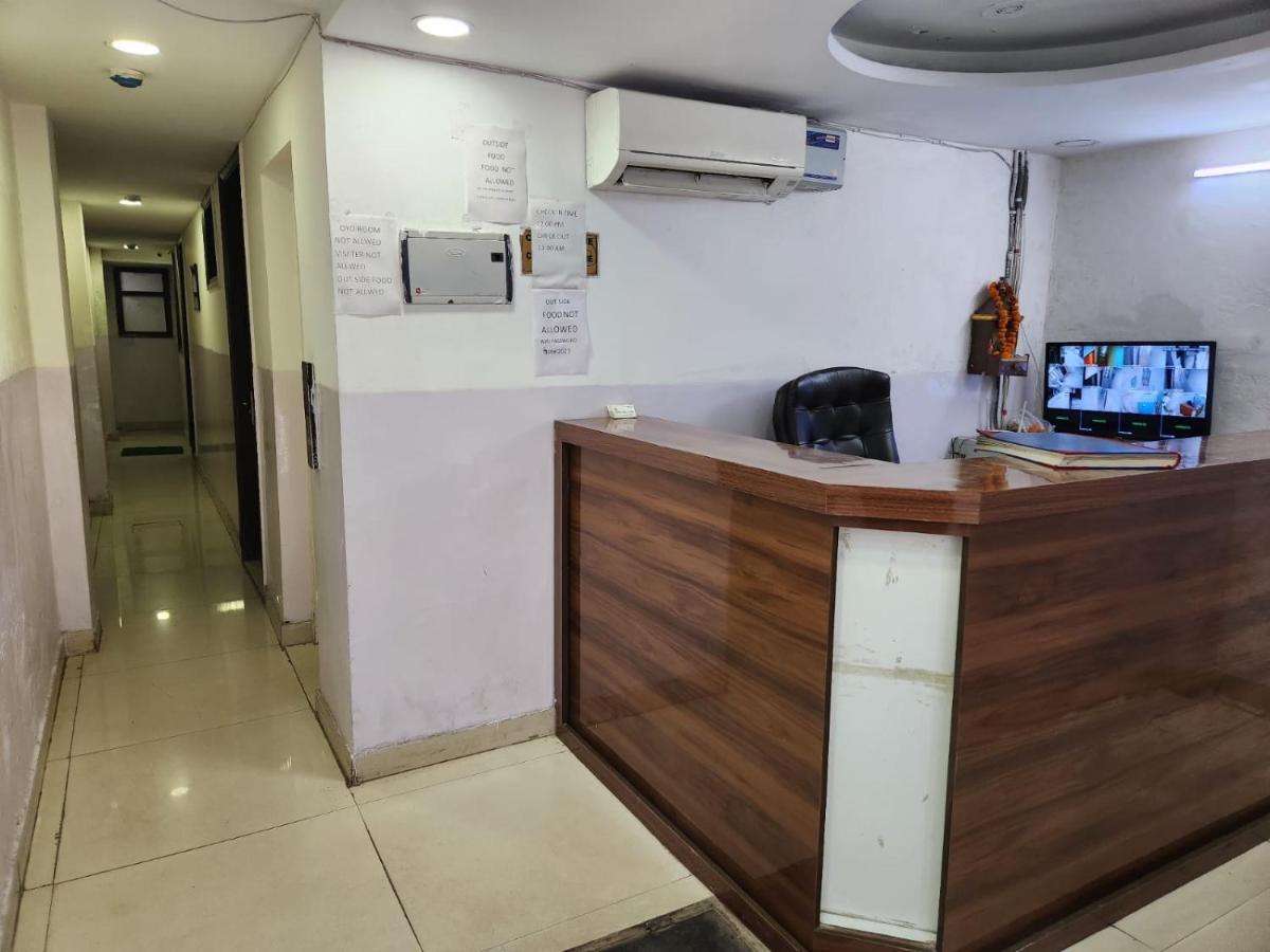 ניו דלהי Hotel Cozy Cave Near Igi Airport Delhi מראה חיצוני תמונה
